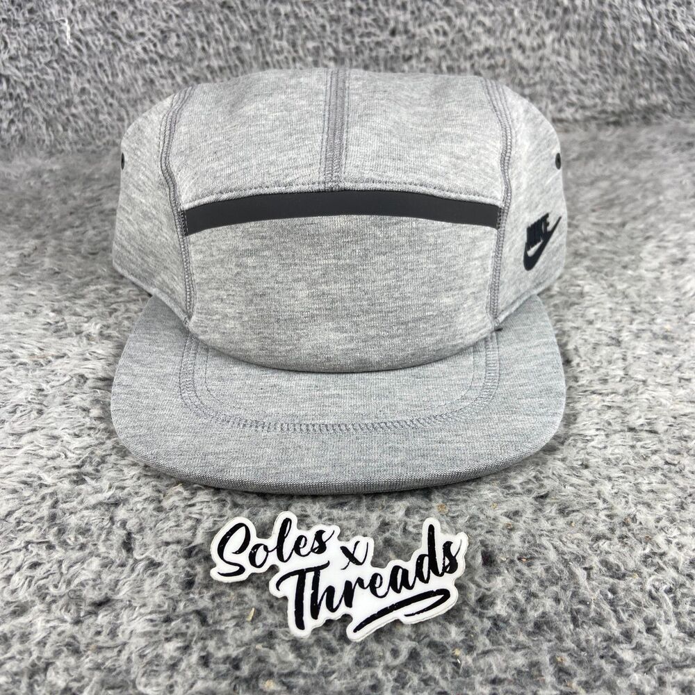 Nike Tech Fleece Fly Cap Unstructured Flat Bill Size S/M Grey HJ3504-063